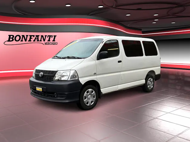 Toyota HIACE Kombi LWB 2.5 D-4D 3 P.