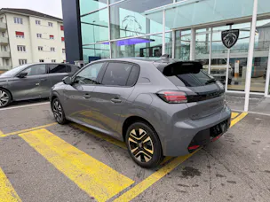 Peugeot 208 1.2 Hybrid Allure Premium