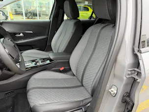 Peugeot 208 1.2 Hybrid Allure Premium