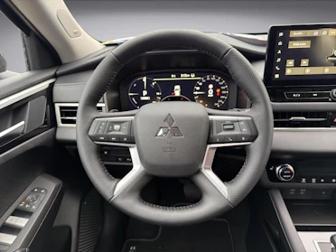 MITSUBISHI OUTLANDER 12