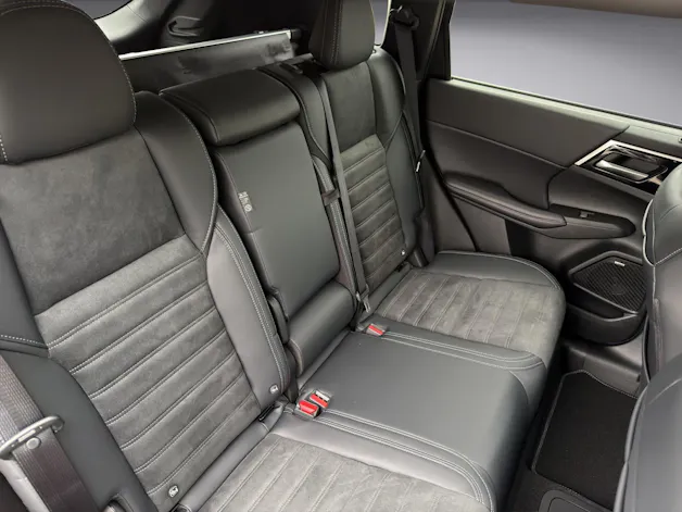 Mitsubishi Outlander 2.4 PHEV Invite 4x4