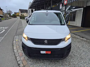Peugeot e-Partner Kaw. 800 Long 50 kWh Premium