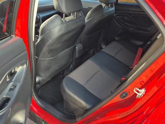 Vehicle image 9 Vehicle image 9