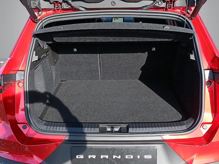 Vehicle image MITSUBISHI GRANDIS