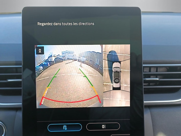 Vehicle image MITSUBISHI GRANDIS