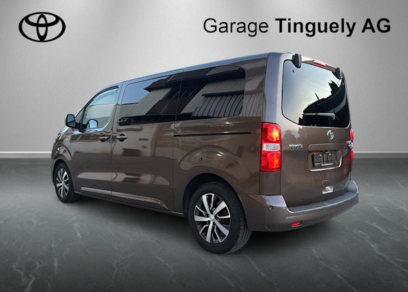 Vehicle image 10 Vehicle image 10