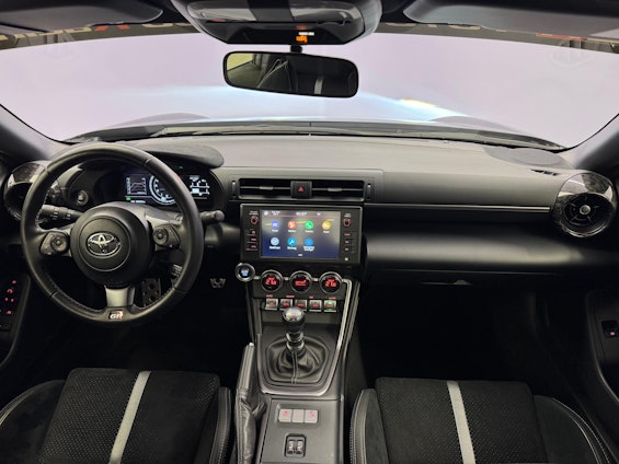 Vehicle image 5 Vehicle image 5