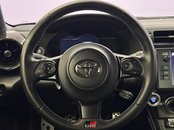 Vehicle image 12 Vehicle image 12