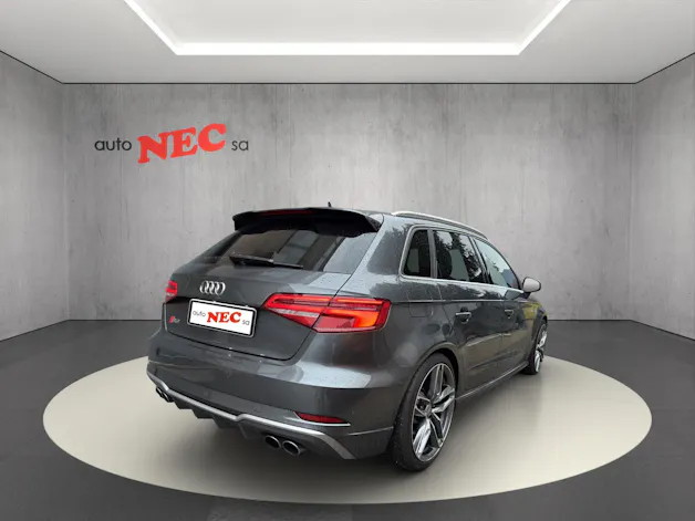 Audi S3 Sportback 2.0 T FSI quattro S-Tronic