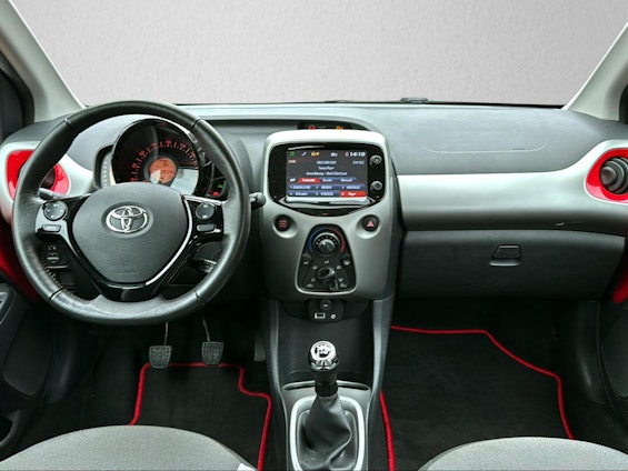 Vehicle image 12 Vehicle image 12