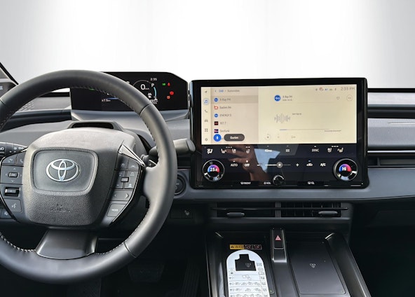 Vehicle image 3 Vehicle image 3