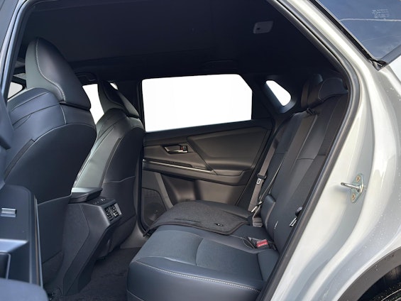 Vehicle image 8 Vehicle image 8