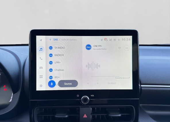 Vehicle image 4 Vehicle image 4