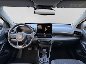 Vehicle image TOYOTA Yaris 1.5 VVT-i HSD Trend