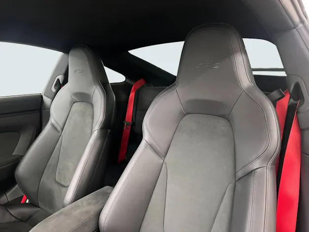 Porsche 911 Carrera GTS