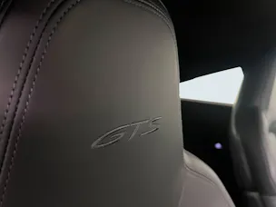 Porsche 911 Carrera GTS