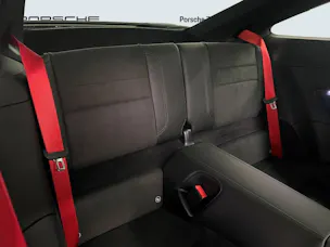 Porsche 911 Carrera GTS