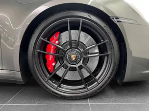 Porsche 911 Carrera GTS