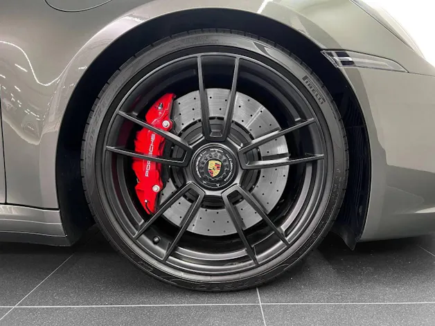 Porsche 911 Carrera GTS
