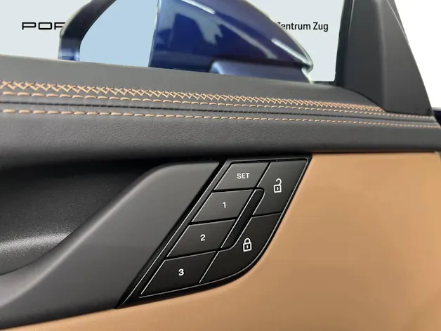 Porsche 911 Carrera 4 GTS Cabriolet