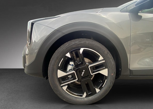 Vehicle image 17 Vehicle image 17