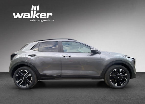 Vehicle image 6 Vehicle image 6