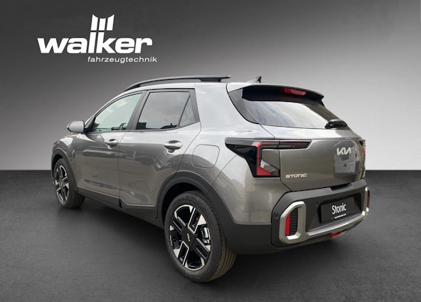 Vehicle image 3 Vehicle image 3