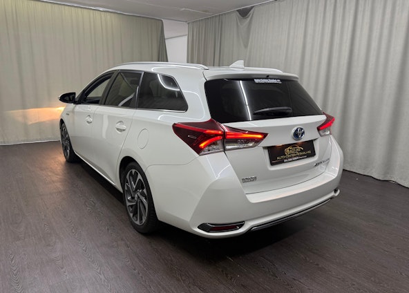 Vehicle image 5 Vehicle image 5