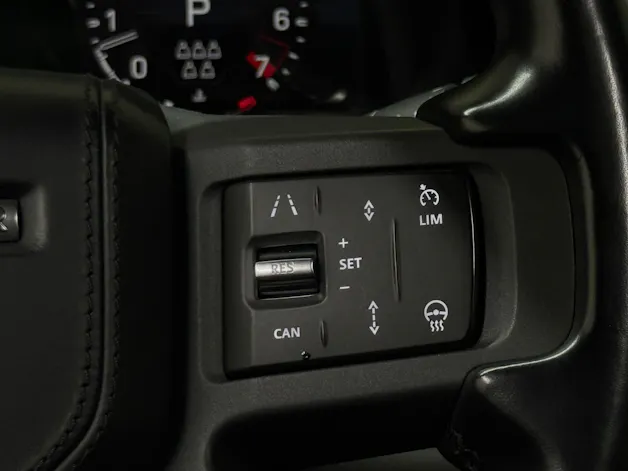 Land Rover Defender 110 P400 I6 X-Dynamic HSE 3.0 AT8