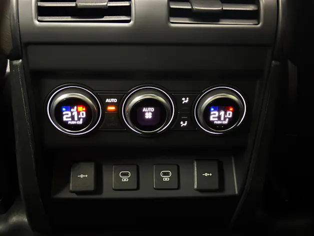 Land Rover Defender 110 P400 I6 X-Dynamic HSE 3.0 AT8