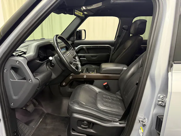 Land Rover Defender 110 P400 I6 X-Dynamic HSE 3.0 AT8