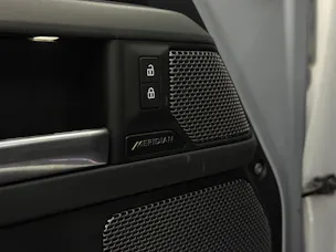 Land Rover Defender 110 P400 I6 X-Dynamic HSE 3.0 AT8
