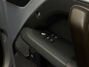 Land Rover Defender 110 P400 I6 X-Dynamic HSE 3.0 AT8