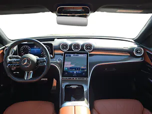 MERCEDES-BENZ C 300 T 4Matic AMG Line