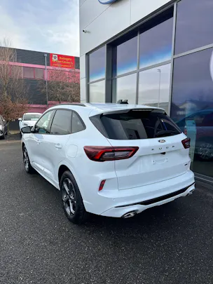 Ford Kuga 2.5 Hybrid ST-Line X 4x4 FHEV