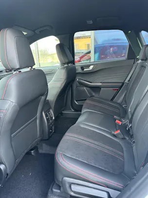 Ford Kuga 2.5 Hybrid ST-Line X 4x4 FHEV
