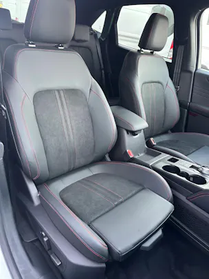 Ford Kuga 2.5 Hybrid ST-Line X 4x4 FHEV