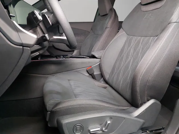 Audi Q3 SUV e-hybrid 200 kW S tronig