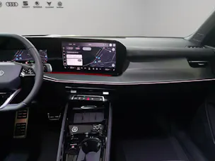 Audi Q3 SUV e-hybrid 200 kW S tronig
