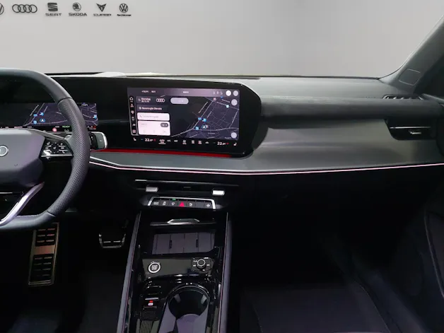Audi Q3 SUV e-hybrid 200 kW S tronig