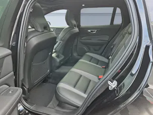 Volvo V60 2.0 B5 MH Plus Dark AWD