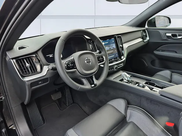 Volvo V60 2.0 B5 MH Plus Dark AWD