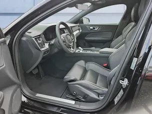 Volvo V60 2.0 B5 MH Plus Dark AWD