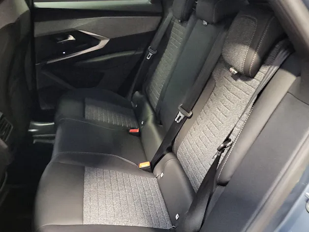 Peugeot 3008 1.2 MHEV Allure Premium