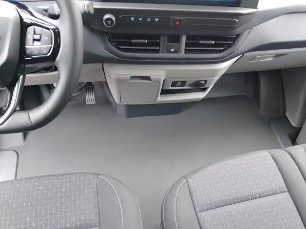 Ford Transit Custom Van 320 L2 2.0 EcoBlue 136 Trend Automat