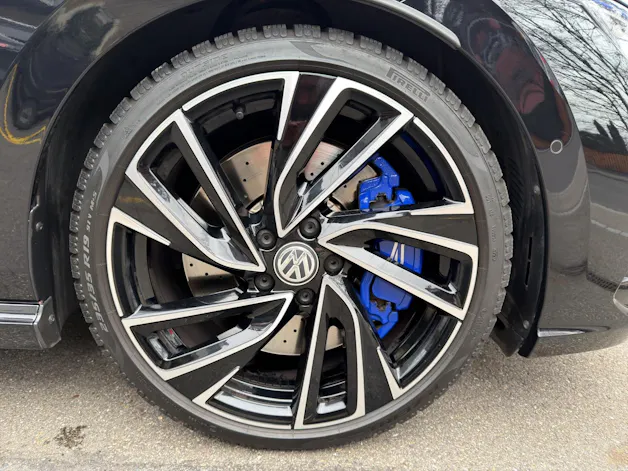 VW Golf 2.0 TSI R DSG 4Motion R 20 Years