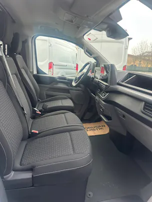Ford Transit Custom Van 320 L2 2.0 EcoBl Trend/136CV/Aut.