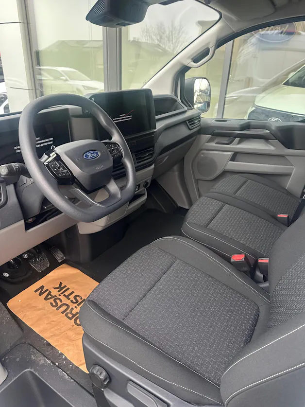 Ford Transit Custom Van 320 L2 2.0 EcoBl Trend/136CV/Aut.