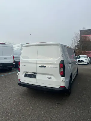 Ford Transit Custom Van 320 L2 2.0 EcoBl Trend/136CV/Aut.
