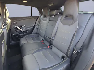 Mercedes-Benz CLA 45 S AMG 4X4 Kombi 8G-DCT / Sehr grosszügige Ausstattung